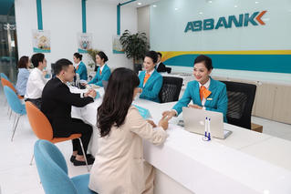 ABBANK được UBCKNN chấp thuận chào bán cổ phiếu ra công chúng, tăng vốn điều lệ thêm 3.100 tỷ đồnghơ