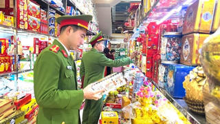 Bộ Y tế ban hành kế hoạch cao điểm chống buôn lậu, gian lận thương mại và hàng giả dịp Tết