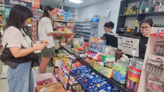 Cha mẹ, vợ chồng, con, anh chị em có thể làm kế toán cho hộ kinh doanh