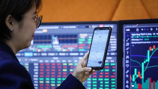 VN-Index tăng hơn 45 điểm, lập đỉnh lịch sử nhờ VIC - VHM và nhóm dầu khí, ngân hàng