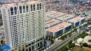 Thị trường nhà ở Hà Nội diễn biến trái chiều: Chung cư bùng nổ, nhà liền thổ trầm lắng