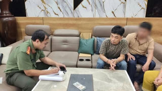 Đà Nẵng bắt 2 đối tượng tàng trữ, lưu hành ngoại tệ giả