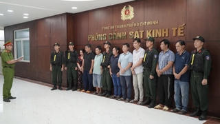 Công an Tp.HCM triệt phá đường dây sản xuất, buôn bán xăng RON A95 giả