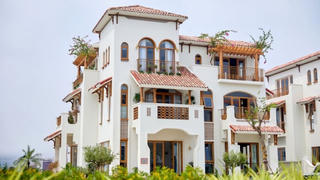 Dấu ấn nghệ thuật đằng sau 200 mẫu thiết kế độc bản của Casa Villa