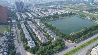 Vì sao mức giá 2 tỷ đồng/m² tại Tây Hồ Tây không còn là “cú sốc”?