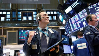 Chứng khoán Mỹ tăng mạnh sau tin thuế quan