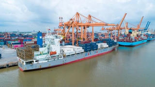 Nửa đầu tháng 2, trị giá xuất nhập khẩu hàng hóa giảm gần 7 tỷ USD