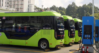 Thêm 169 xe buýt điện lăn bánh, TP.HCM tăng tốc chuyển đổi xanh
