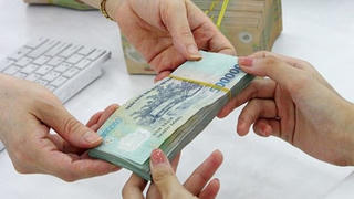 Cục Thuế nói về khoản chi lương trên 5 triệu đồng phải thanh toán không dùng tiền mặt