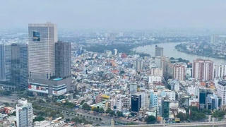 Thanh khoản lao dốc, nhưng vì sao giá nhà chưa “hạ nhiệt”?