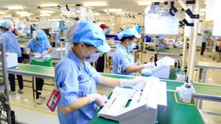 Cục Thuế hướng dẫn tính thuế TNCN với lương làm thêm giờ dịp Tết