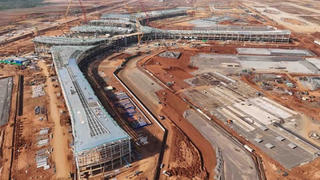 Thủ tướng: Xử lý nghiêm hiện tượng đầu cơ, găm hàng, thổi giá nguyên, nhiên liệu, vật liệu xây dựng