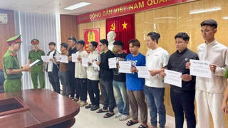 Khởi tố thêm 12 bị can trong vụ chiếm đoạt tài khoản thẻ tín dụng để thanh toán đơn hàng Amazon