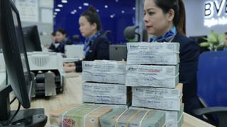 Tín dụng tăng 3,18%, 26 ngân hàng giảm lãi suất hỗ trợ tăng trưởng