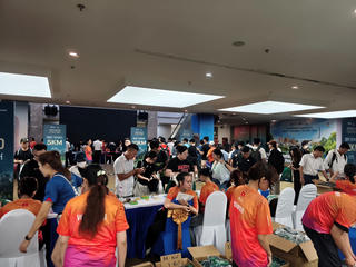 Hàng nghìn runner nhận BIB VnExpress Marathon Green Paradise Cần Giờ, háo hức trải nghiệm siêu đô thị ESG++