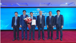 Ông Nguyễn Xuân Đông làm Chủ tịch Vinaconex