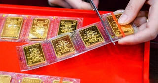 Chốt giá vàng hôm nay 20/5: SJC, vàng nhẫn đồng loạt giảm rất mạnh