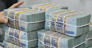 Nóng: Lãi suất tiết kiệm nóng trở lại, Big 4 lên tới 7,4%/năm
