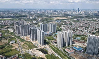 Giá chung cư dọc trục vành đai 3,5 Hà Nội đang giảm mạnh, nhiều người bán tháo