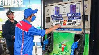 Chốt giá xăng dầu hôm nay 18/6: Giảm rất mạnh, xăng E10 còn 20.753 đồng/lít