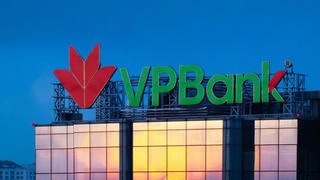 VPBank mua lại 3.500 tỷ trái phiếu trước hạn, sắp tăng vốn điều lệ lên 100.000 tỷ VPBank mua lại 3.500 tỷ trái phiếu trước hạn, sắp tăng vốn điều lệ lên 100.000 tỷ
