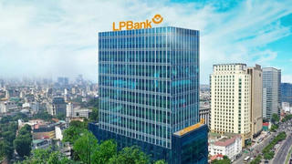 Ông Phạm Nhật Vượng nắm 4,894% vốn điều lệ LPBank, trở thành cổ đông lớn