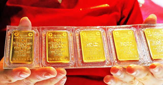 Chốt giá vàng hôm nay 11/7: SJC, Doji, PNJ giữ nguyên Chốt giá vàng hôm nay 11/7: SJC, Doji, PNJ giữ nguyên