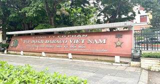Lãnh đạo Dabaco: Người liên quan đăng ký mua 300.000 cổ phiếu DBC Lãnh đạo Dabaco: Người liên quan đăng ký mua 300.000 cổ phiếu DBC