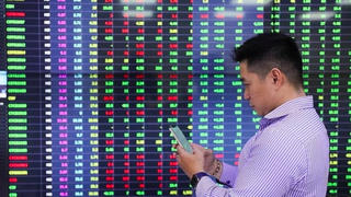 VN-Index tăng gần 13 điểm, thanh khoản vượt 17.900 tỷ đồng