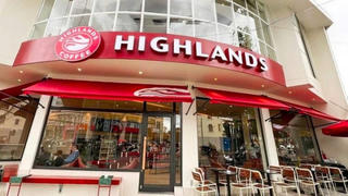 Jollibee bán 11% vốn, ông David Thái giành lại quyền kiểm soát Highlands Coffee