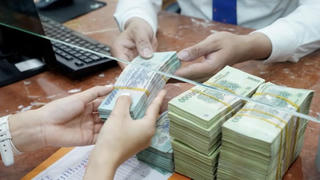 Nhiều ngân hàng tăng lãi suất tiết kiệm lên 9%
