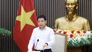 Phó thủ tướng yêu cầu giảm lãi suất cho vay 1,5 - 2% với sản xuất, kinh doanh