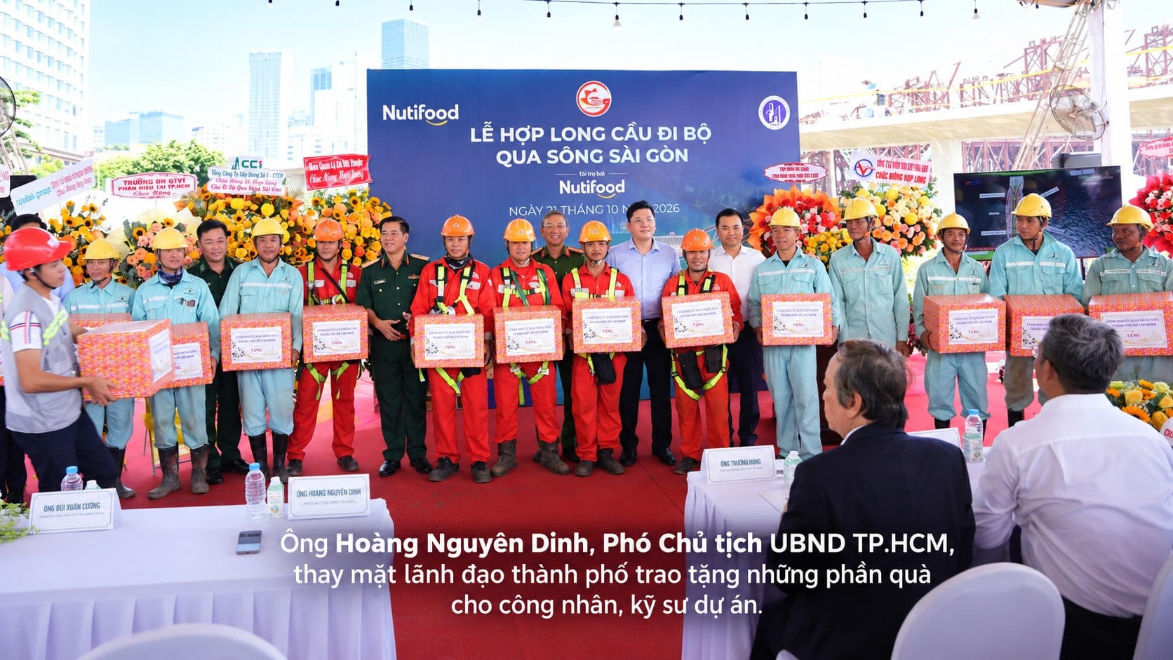 Cầu đi bộ qua sông Sài Gòn: “Lá dừa nước” nối đôi bờ