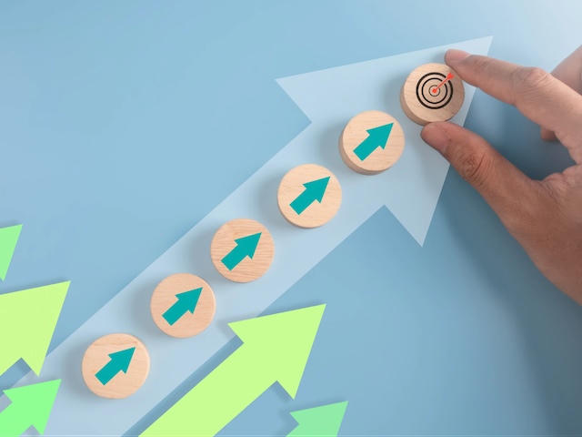 BĐS 2026: Vingroup, Novaland, Vinhomes, Nam Long chọn tăng tốc hay phòng thủ?