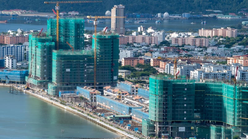 Giá nhà neo cao: 80.000 căn năm 2025 nhưng bài toán an cư vẫn khó