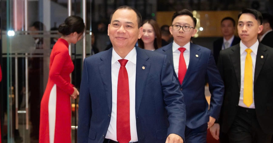 Nhân sự của tập đoàn tỷ phú Phạm Nhật Vượng có thu nhập bình quân 24,4 triệu đồng/tháng