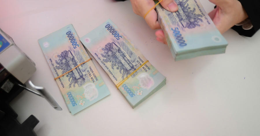 Mức lương khủng tại các "ông trùm" ngành BĐS, tài chính khiến hàng triệu nhân viên văn phòng phải ganh tị