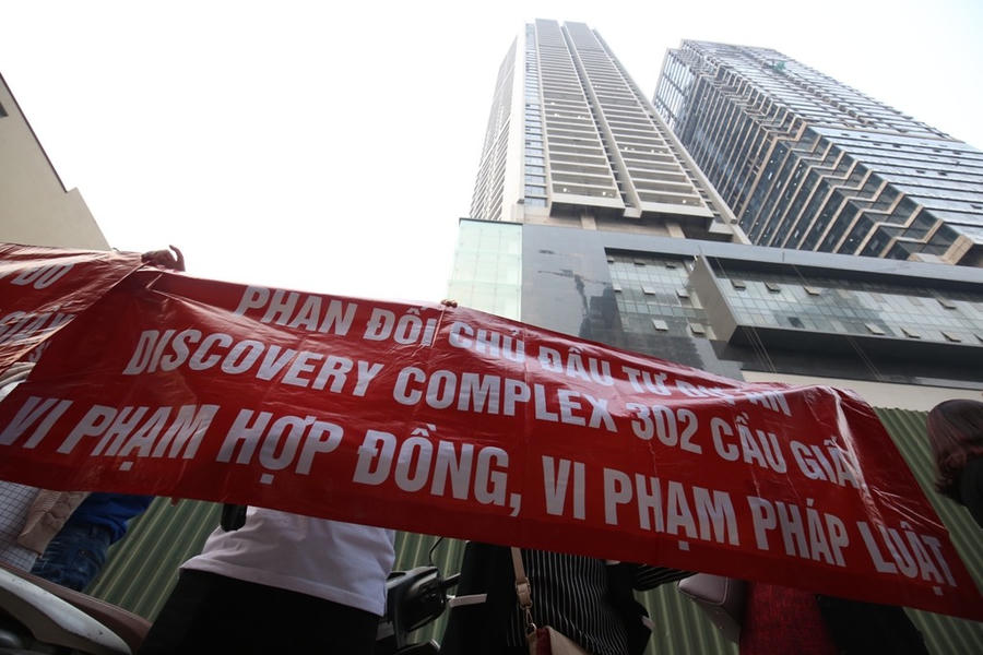 Hàng chục chung cư Hà Nội chưa có sổ hồng: Discovery Complex, Athena Complex, Hòa Bình Green City...