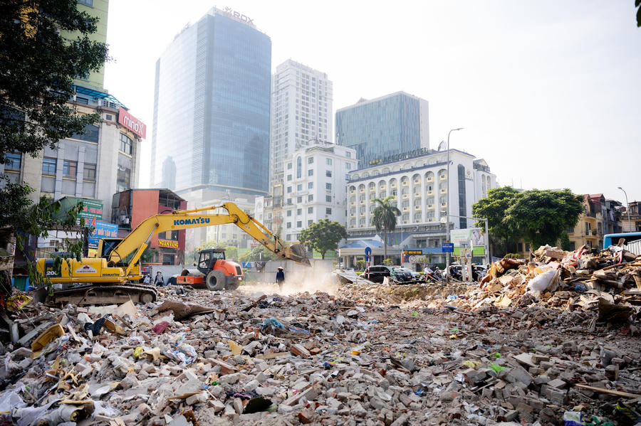Đường vành đai 1 Đê La Thành đang mở rộng thi công, giá nhà đất lập mức mới bao nhiêu?