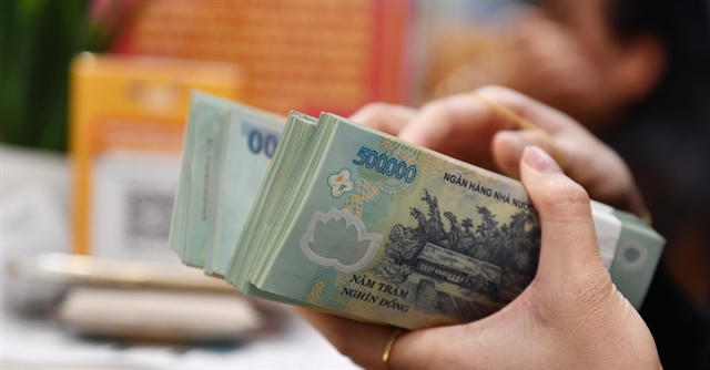 Nợ thẻ tín dụng từ 11 triệu lên gần 188 triệu đồng: Vì sao?