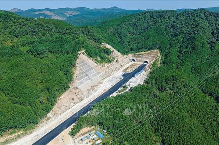 11h30 ngày 29/4: Cao tốc Bắc - Nam đoạn Hoài Nhơn - hầm Cù Mông thông xe