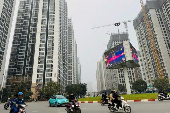 Dòng tiền vào bất động sản cải thiện nhưng vẫn thận trọng