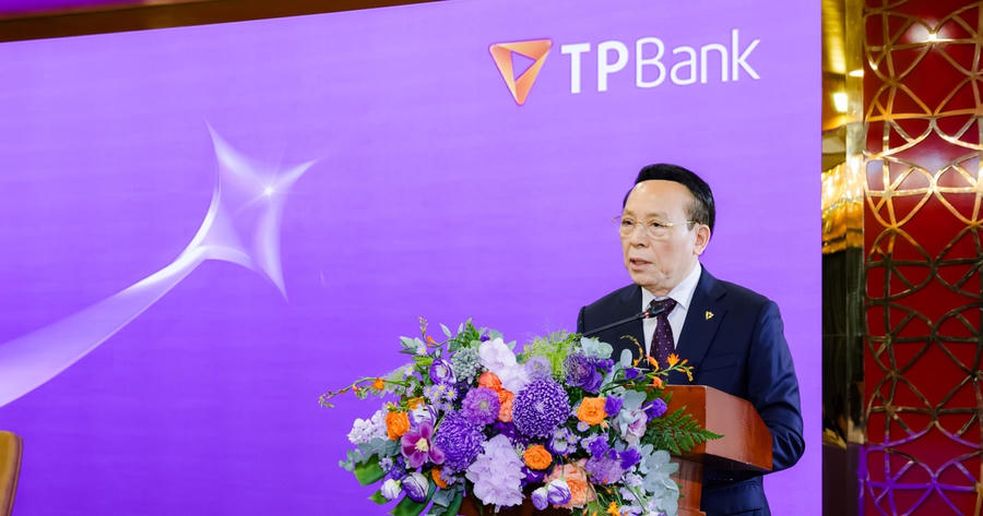 Ngân hàng của chủ tịch Đỗ Minh Phú "hốt bạc": TPBank báo lãi hơn 2.100 tỷ đồng ngay quý 1