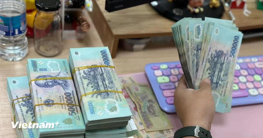 Trái phiếu doanh nghiệp: Áp lực đáo hạn và chi phí vốn là rào cản lớn