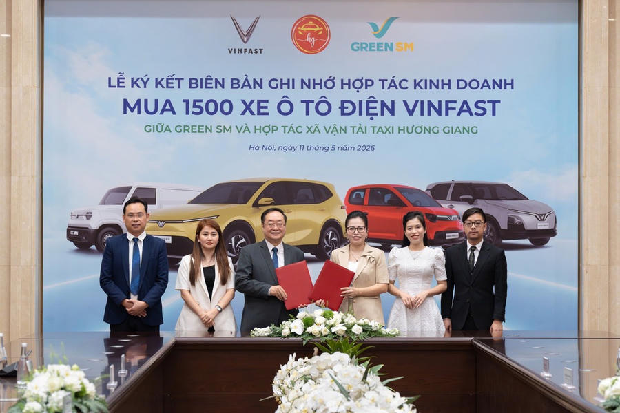 VinFast chốt đơn "khủng" 1.500 ô tô điện: Taxi Hương Giang chơi lớn, quyết tâm xanh hóa Bắc Ninh