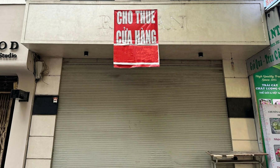 Siết vỉa hè, ồ ạt bán tháo mặt bằng nhà phố