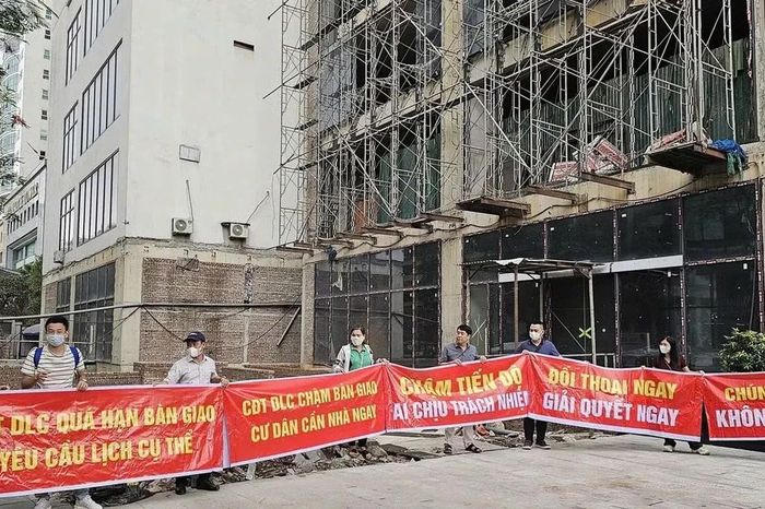 Harmony Square 199 Nguyễn Tuân: chậm bàn giao gần 5 năm, dân mòn mỏi đòi nhà