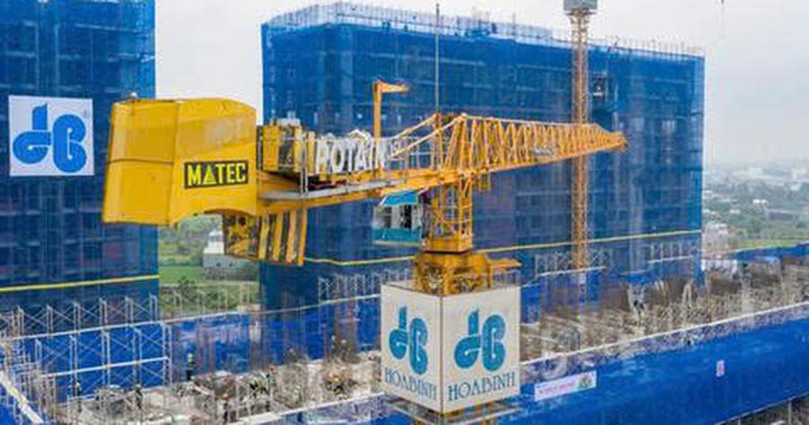 Xây dựng Hòa Bình chậm đóng bảo hiểm gần 71,1 tỷ đồng, lãi quý I/2026 tăng mạnh