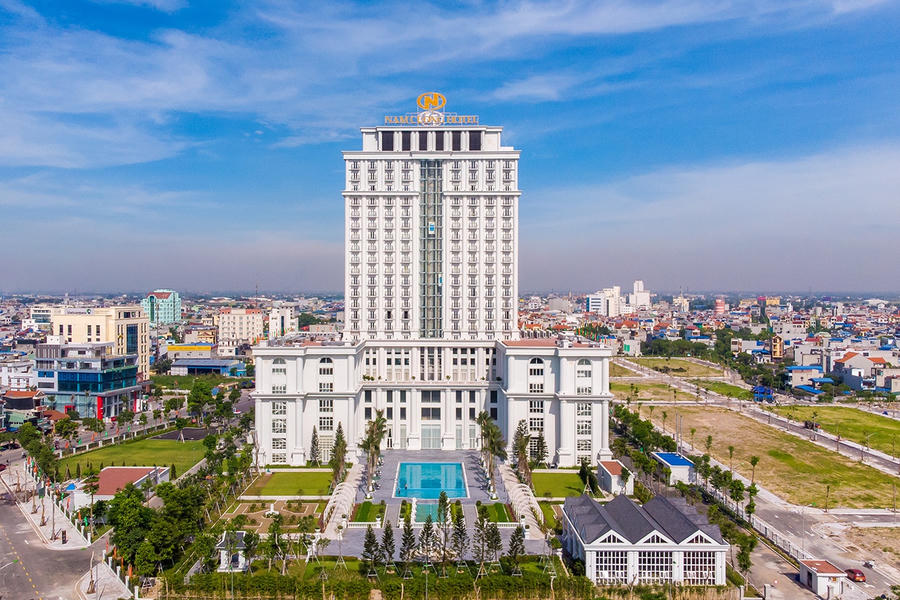 Người mua nhà Hà Nội mắc kẹt giữa giá cao và lãi suất vay