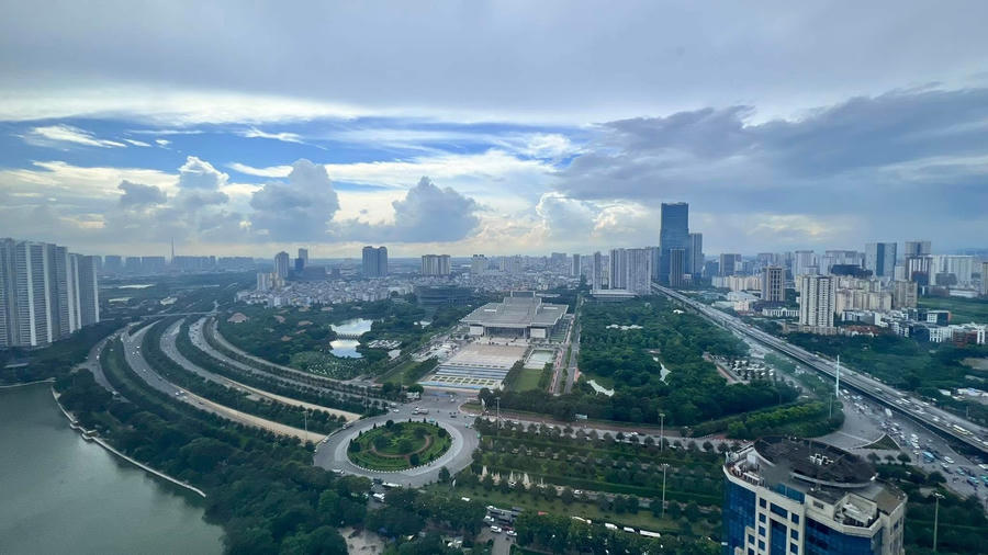 Giá nhà mặt phố Đại Lộ Thăng Long, Hà Nội tăng vọt